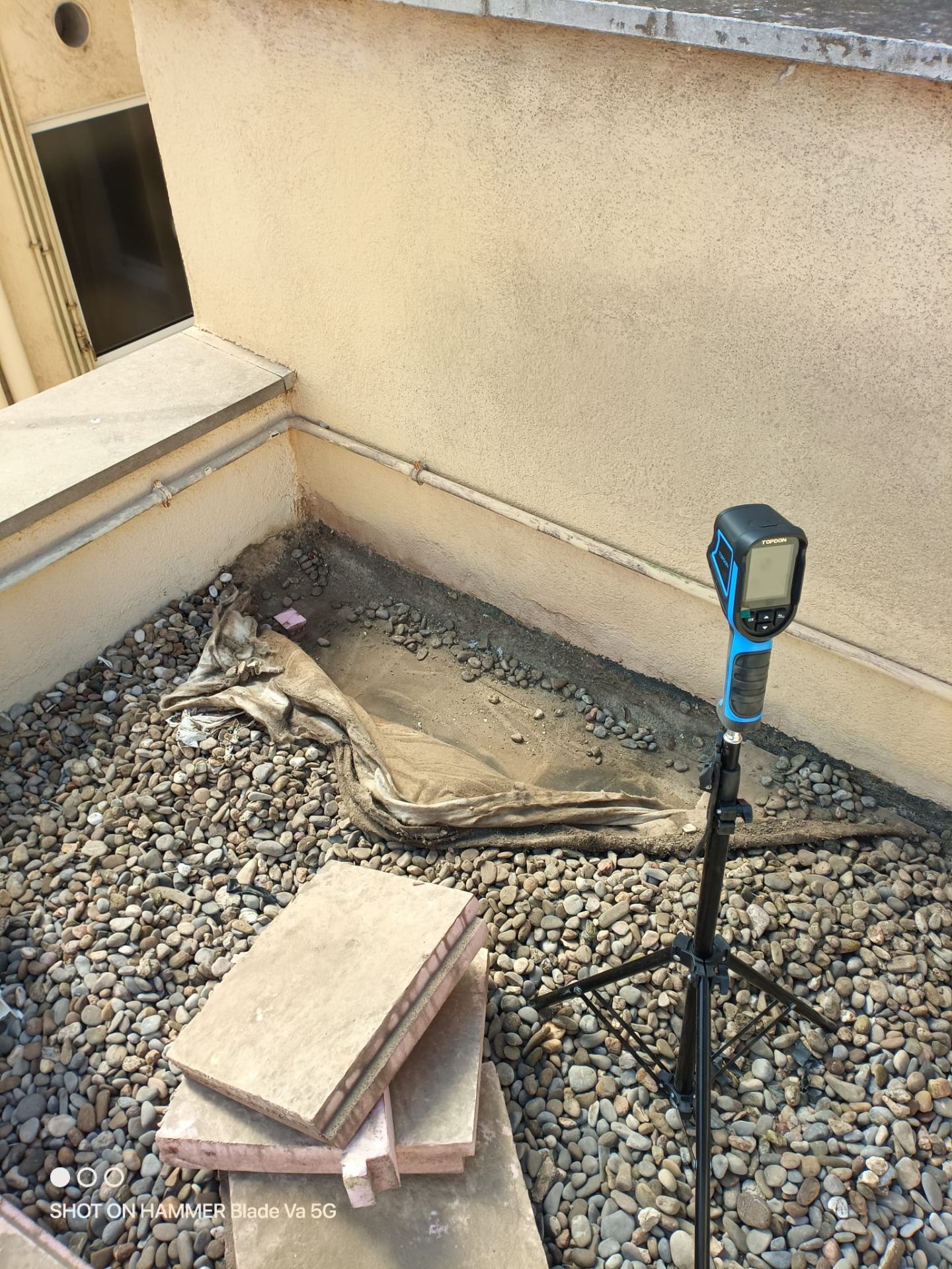 Diagnóstico de filtración en terraza con grava
